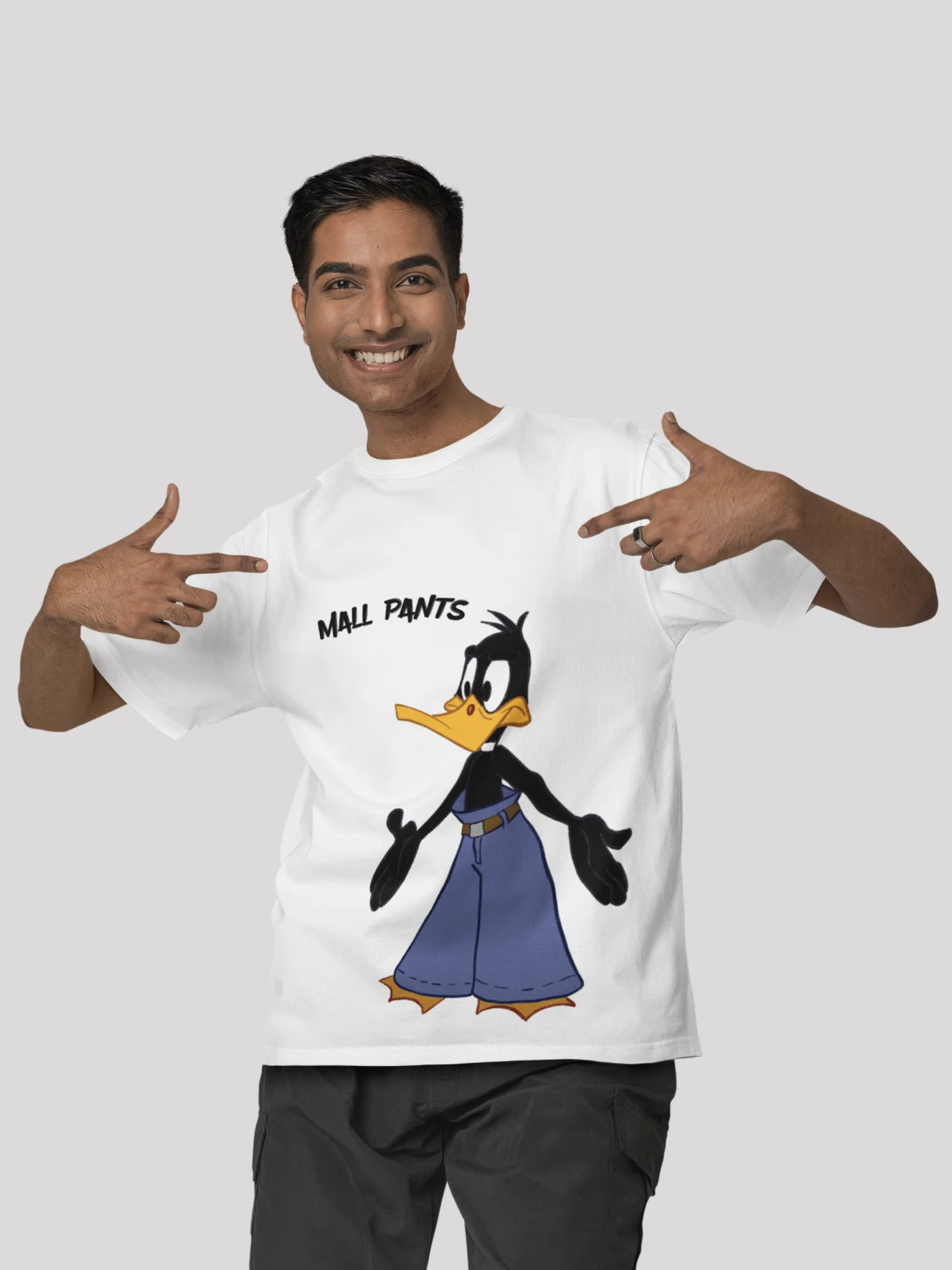 Daffy Duck: Looney Tunes Themed White Cartoon Print  Oversized T-shirt