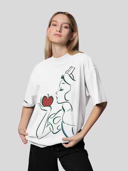 Snow White Print: Disney-themed Oversized T-shirt for Women