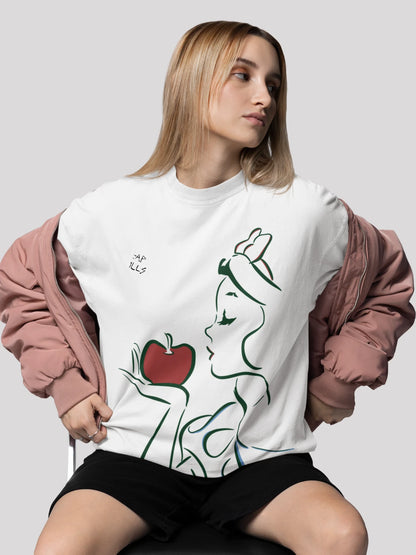 Snow White Print: Disney-themed Oversized T-shirt for Women