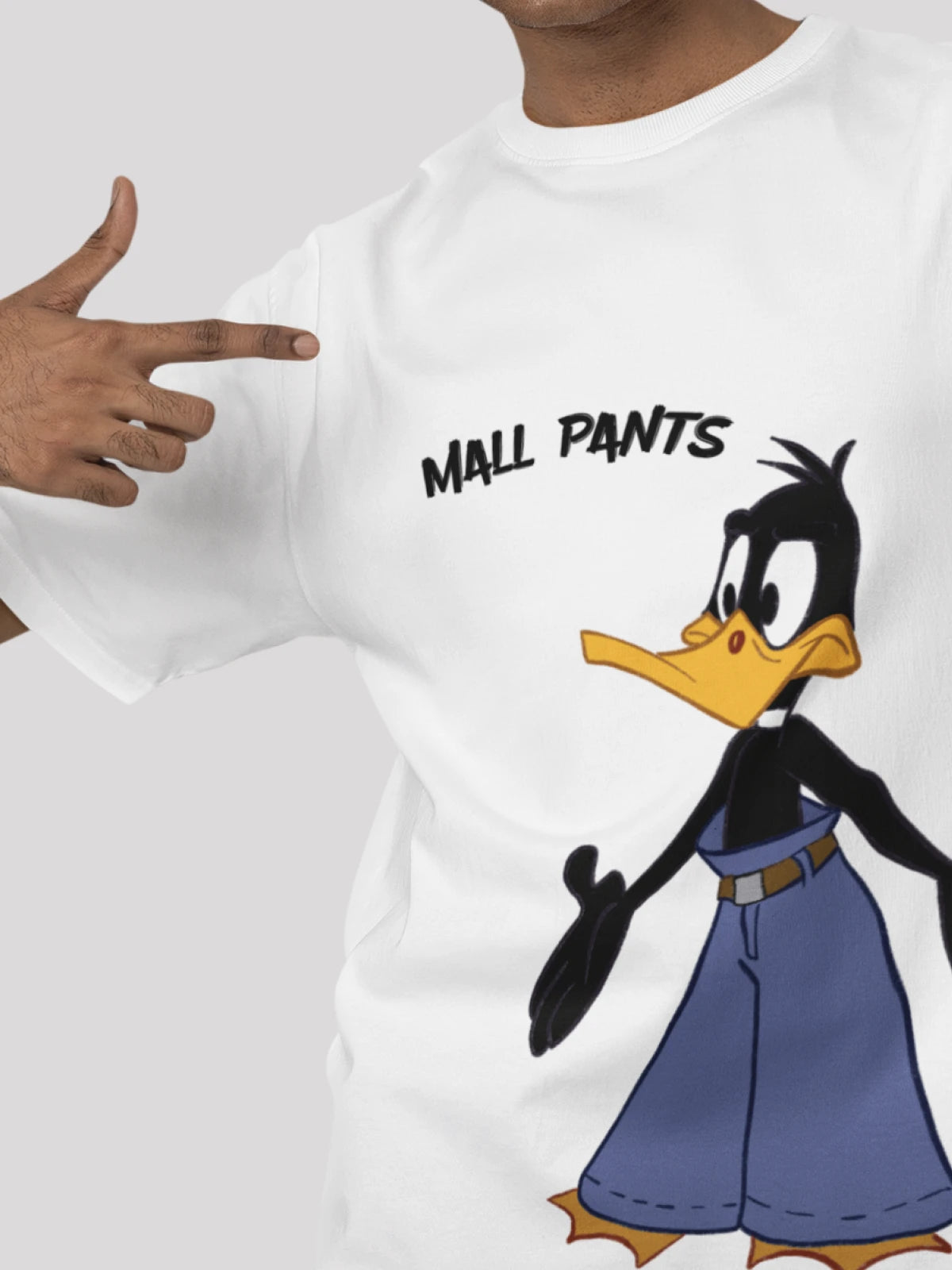 Daffy Duck: Looney Tunes Themed White Cartoon Print  Oversized T-shirt